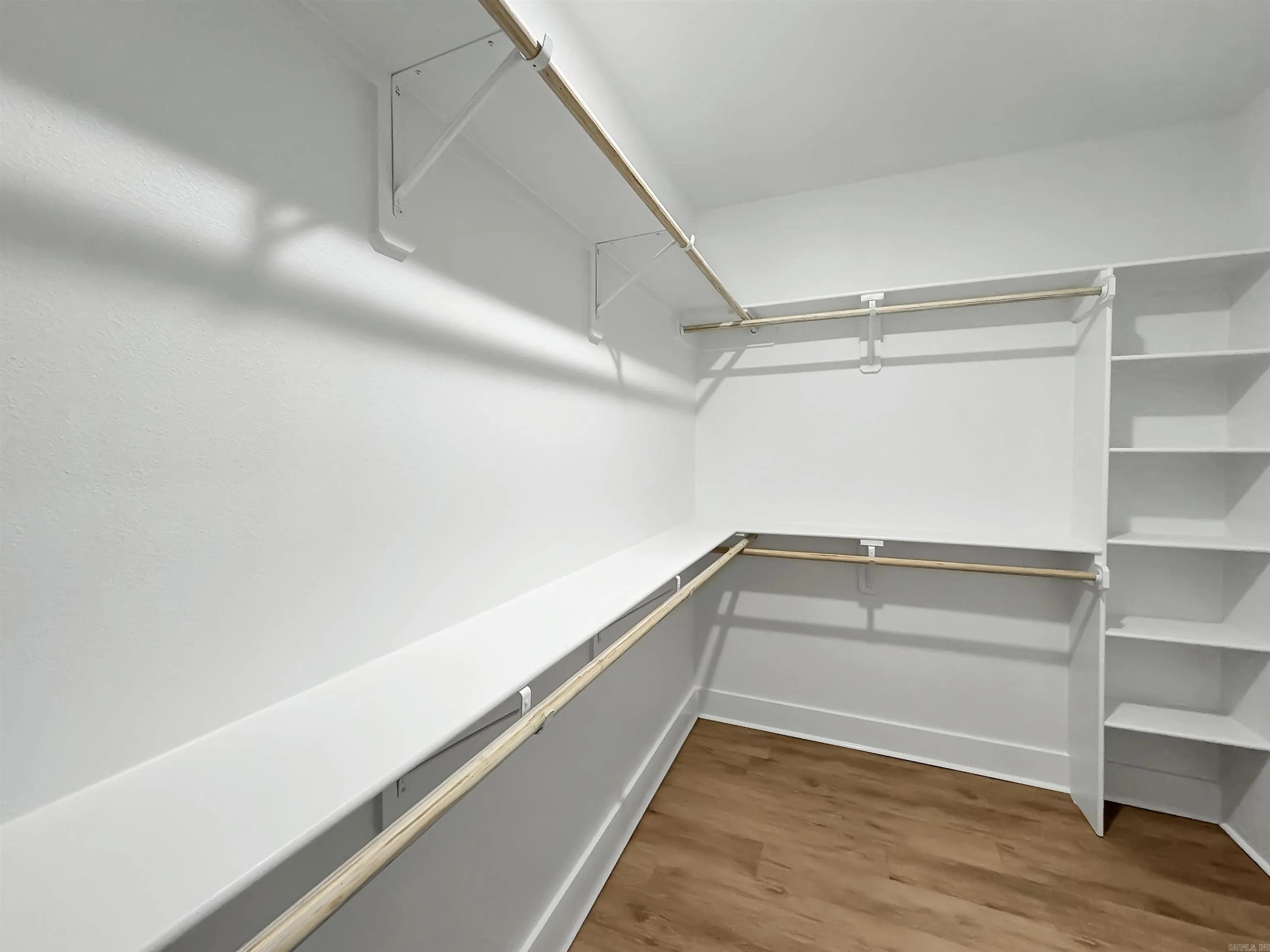 Property at 511  Cain - Image 10
