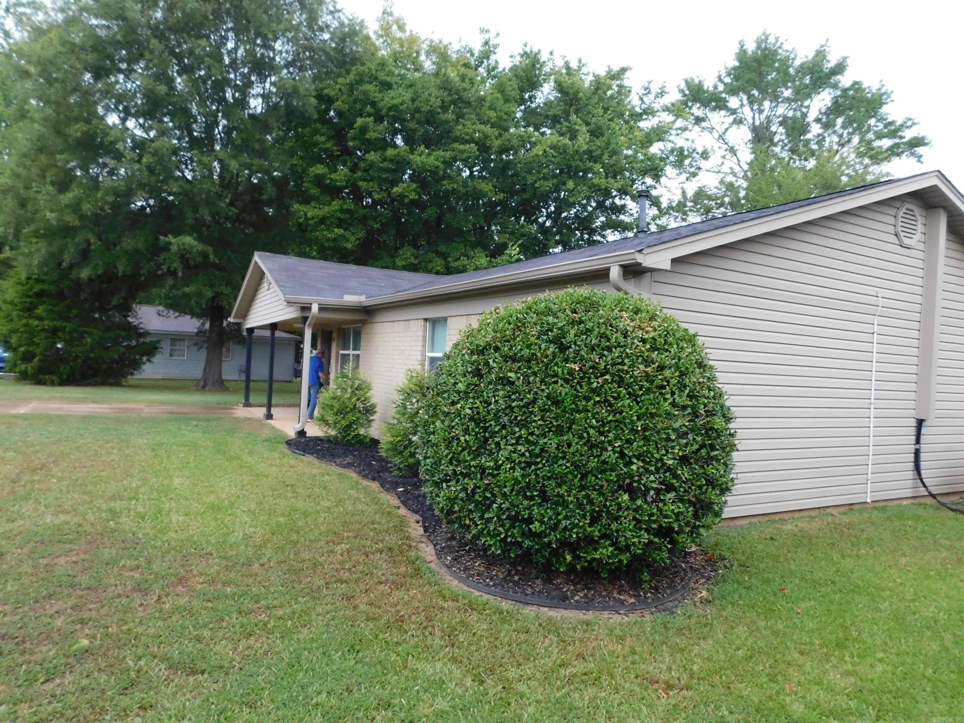Property at 2702  Indian hills - Image 8