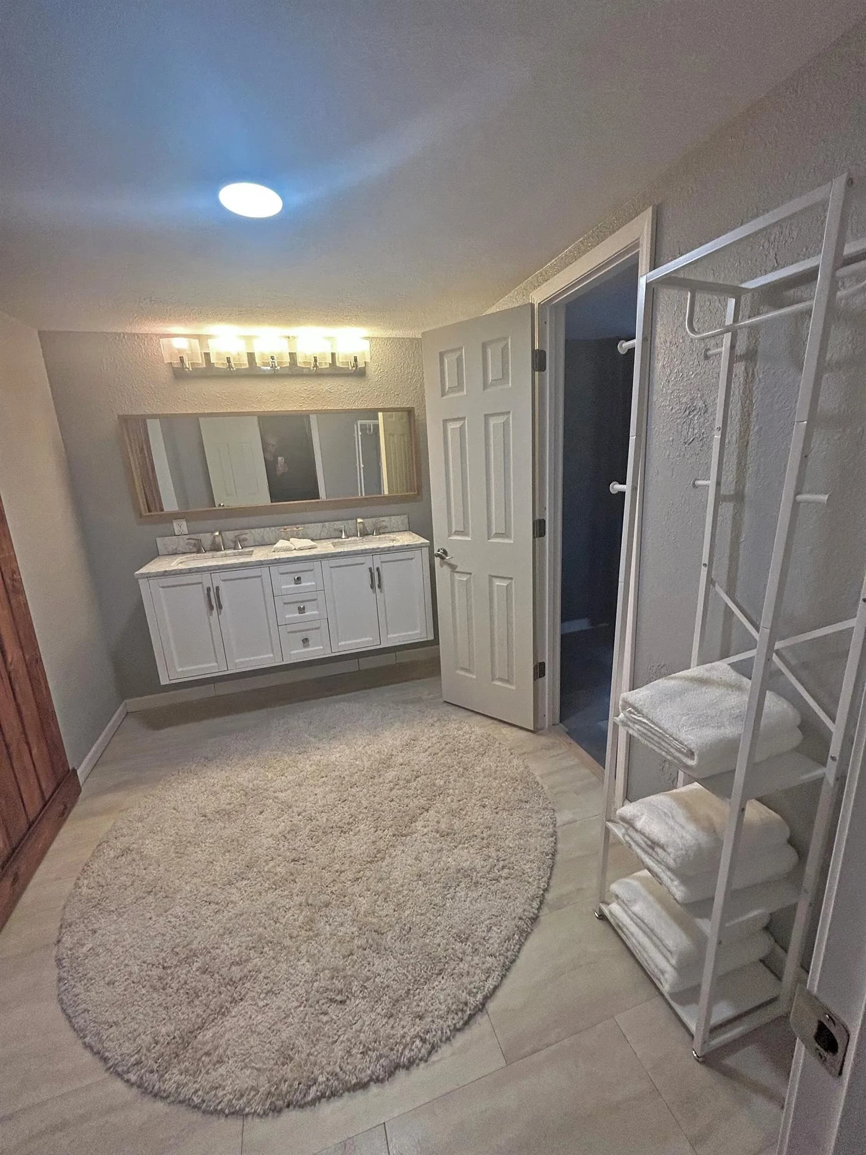 Property at 39  Riverview - Image 36