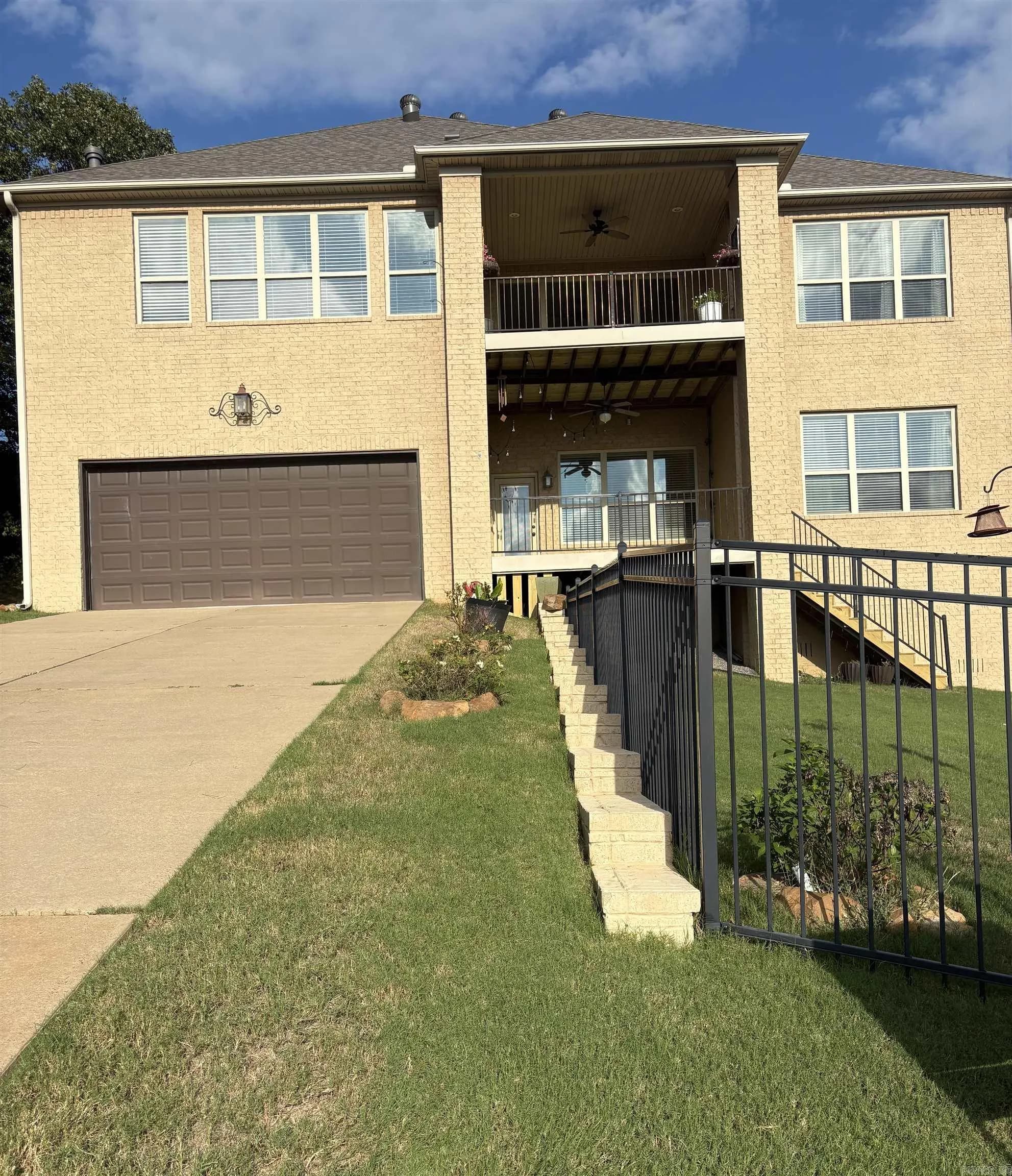 Property at 190  Majestic circle - Image 37