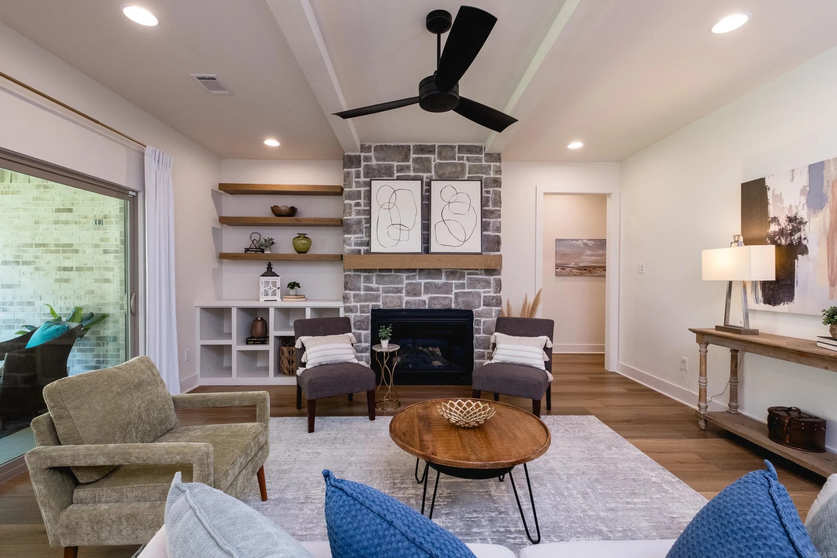 Property at 35  Belles fleurs circle - Image 8