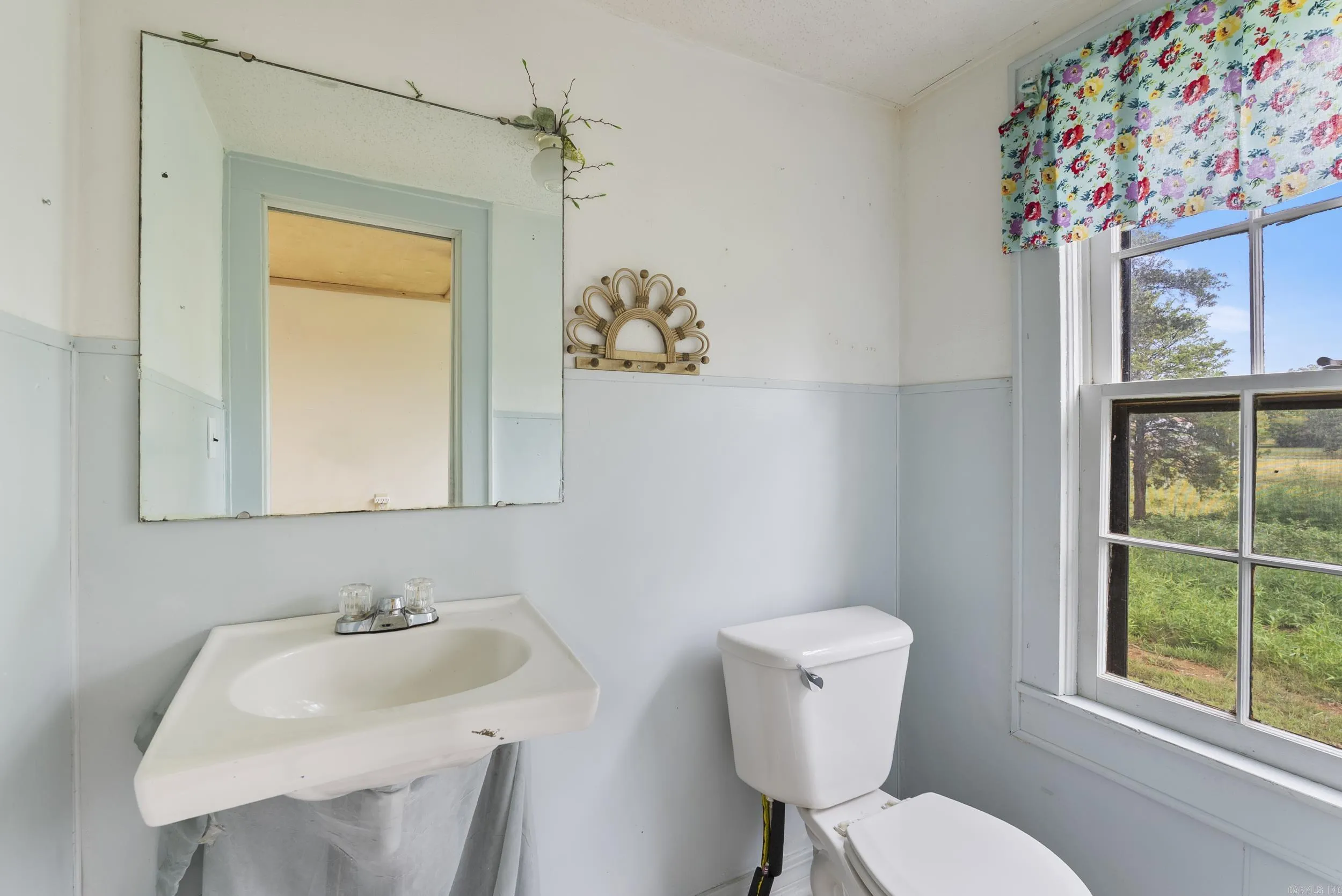 Property at 133  South broadway - Image 27
