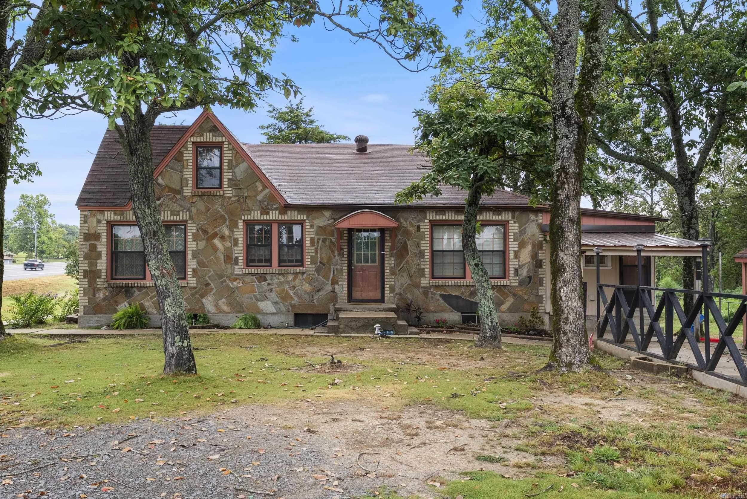 Property at 133  South broadway - Image 4