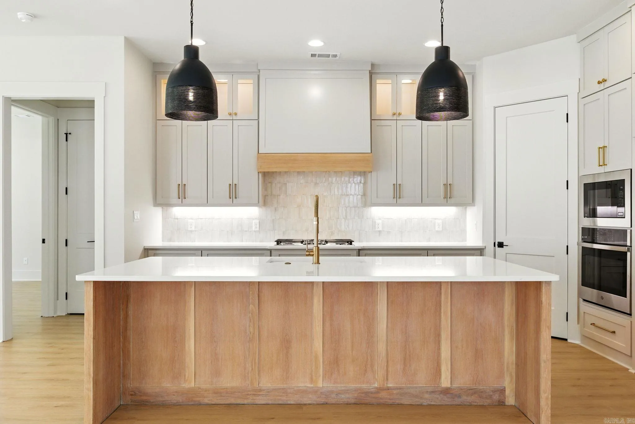 Property at 143  Kinley - Image 3