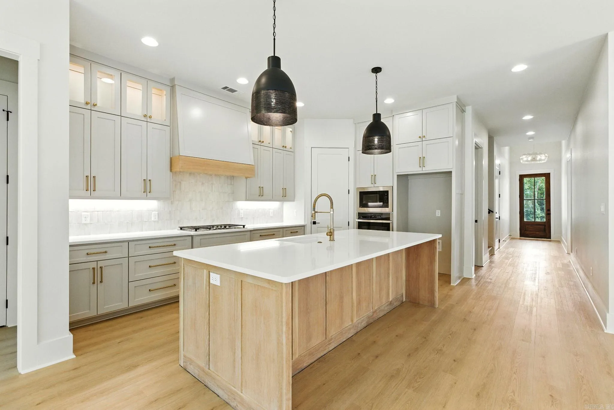 Property at 143  Kinley - Image 13