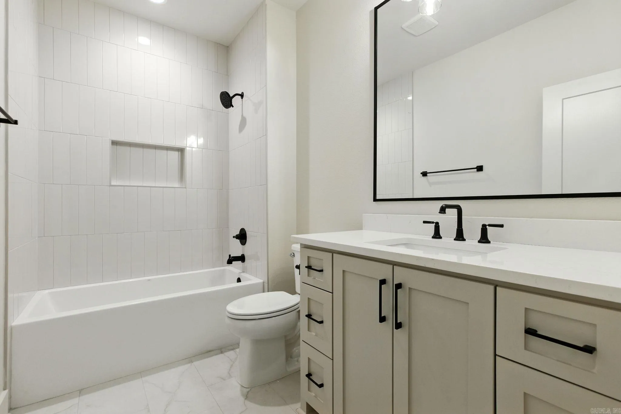 Property at 143  Kinley - Image 36