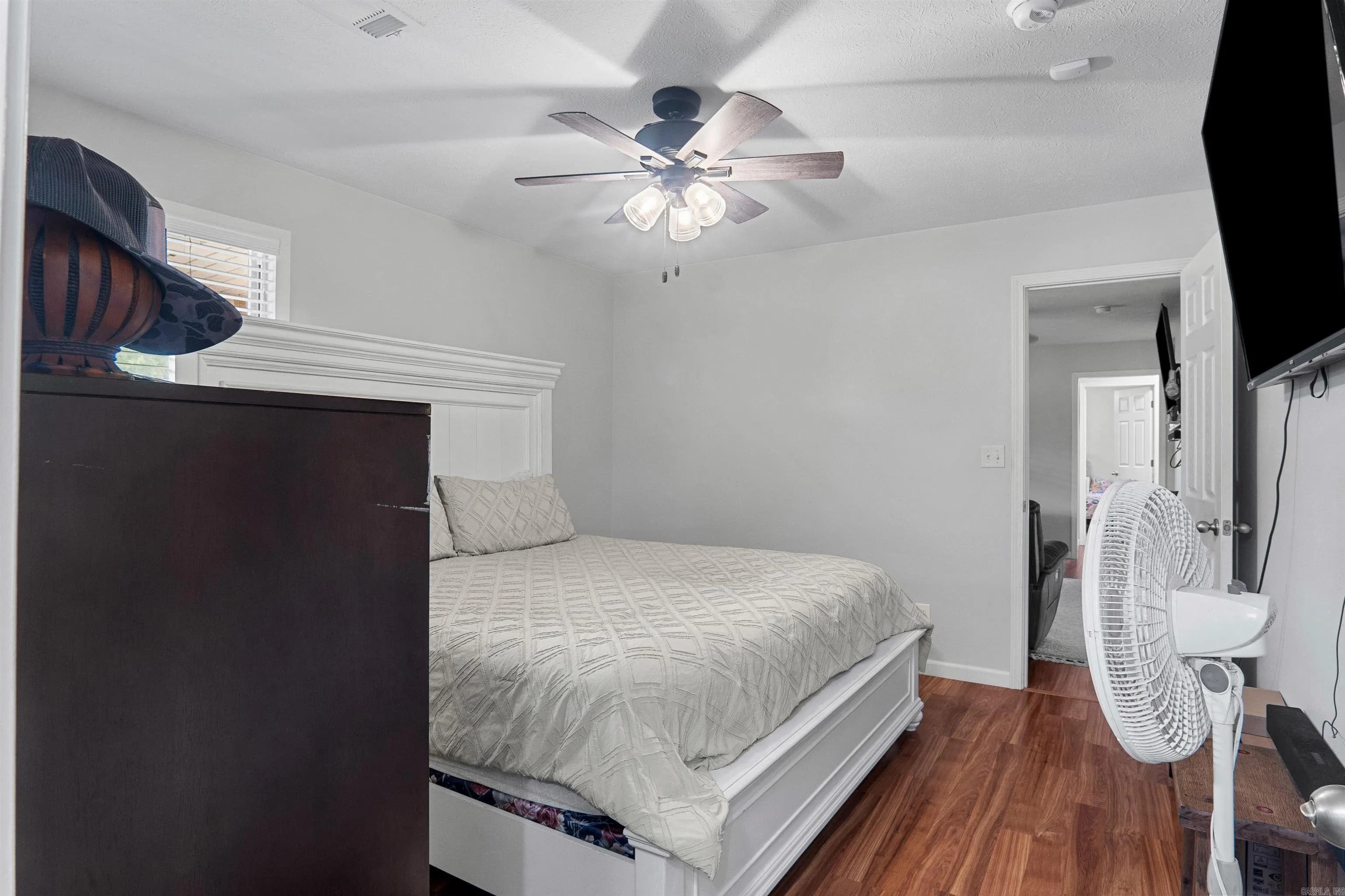 Property at 10828  Gloria court - Image 17