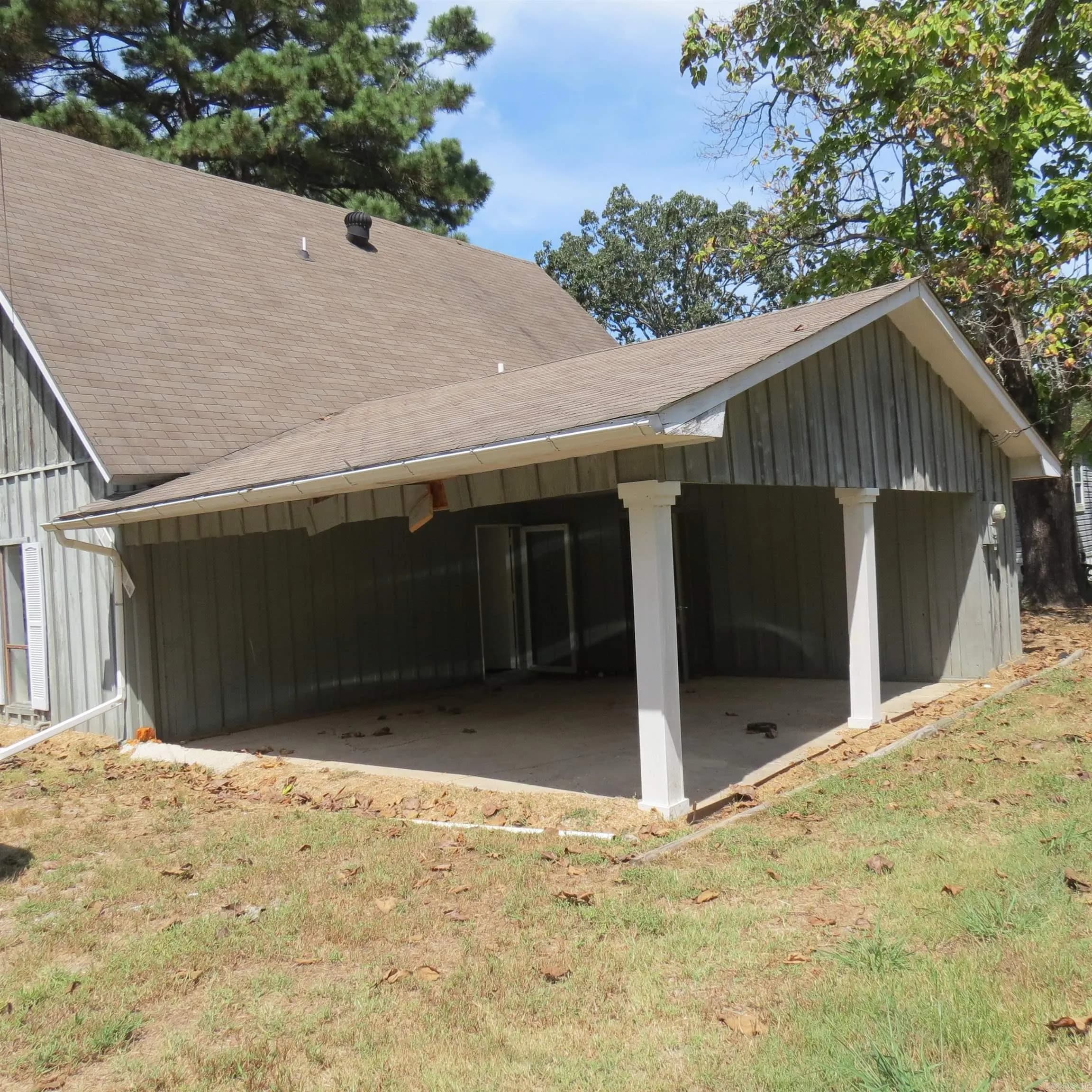 Property at 723 S Roy - Image 2
