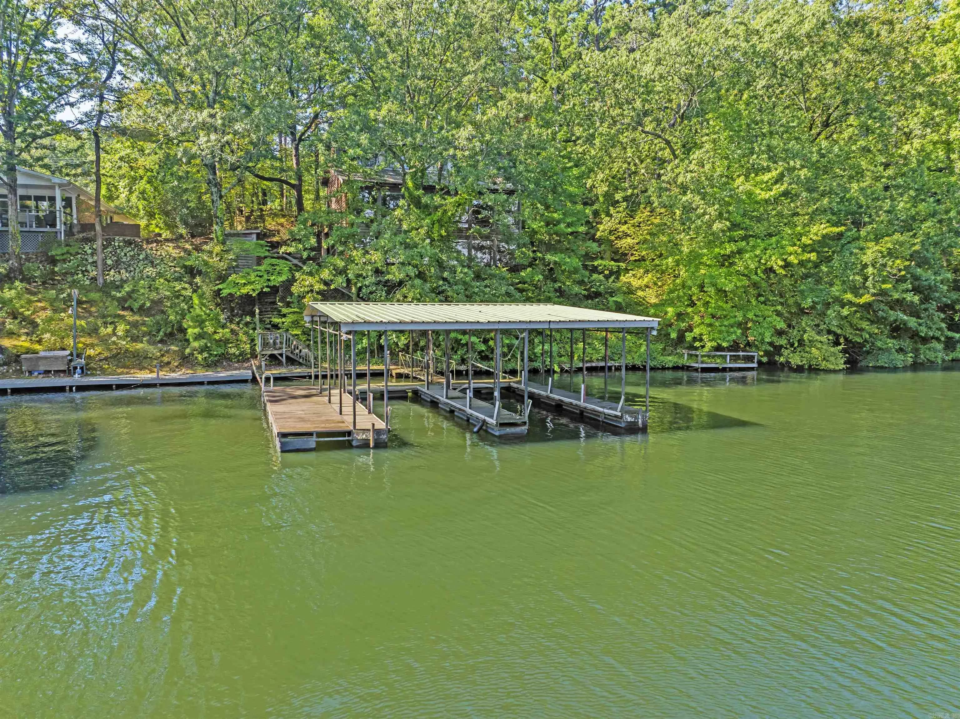 Property at 320  Restful ridge - Image 13