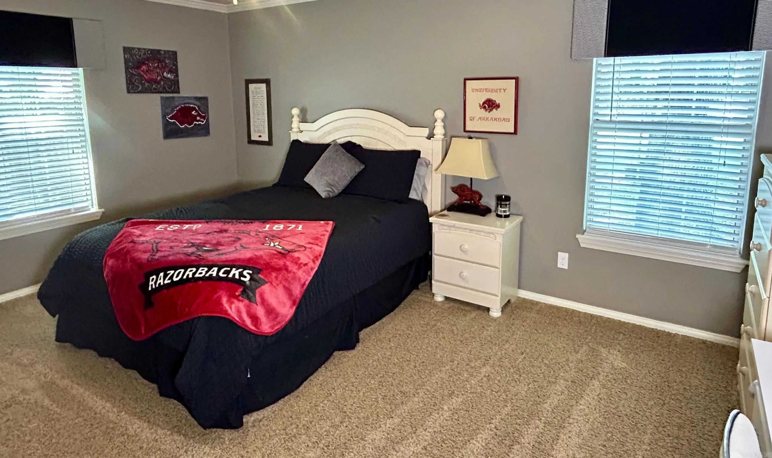 Property at 6  Dennis - Image 32