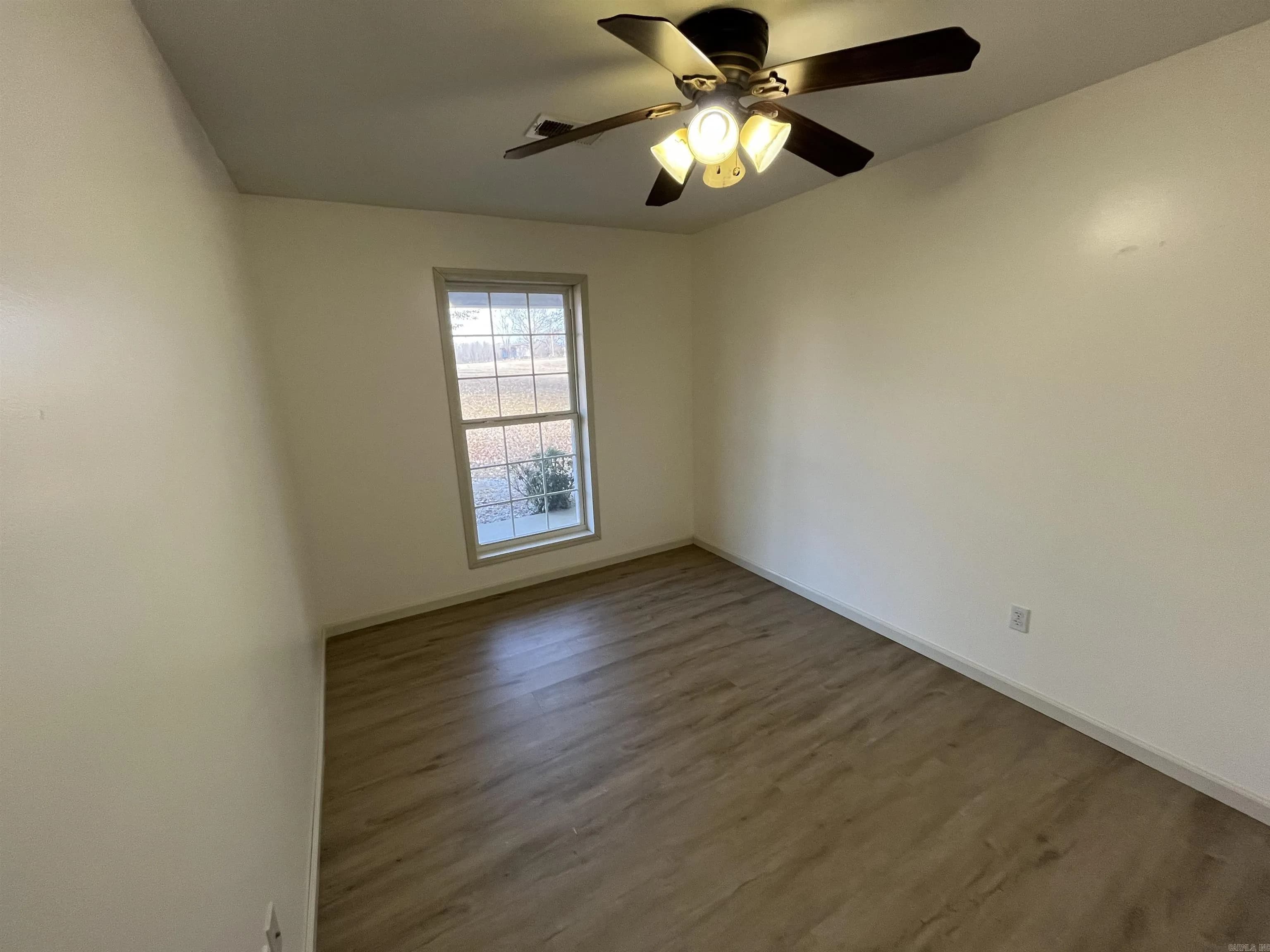 Property at 5710  White - Image 30