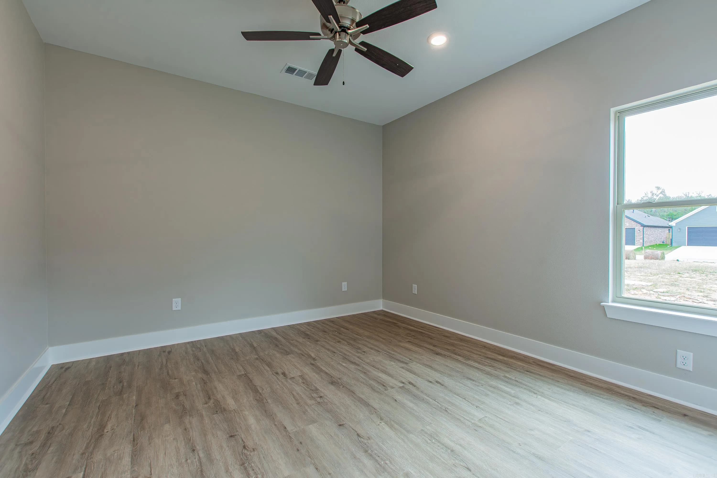 Property at 5016  Skilling cove - Image 25