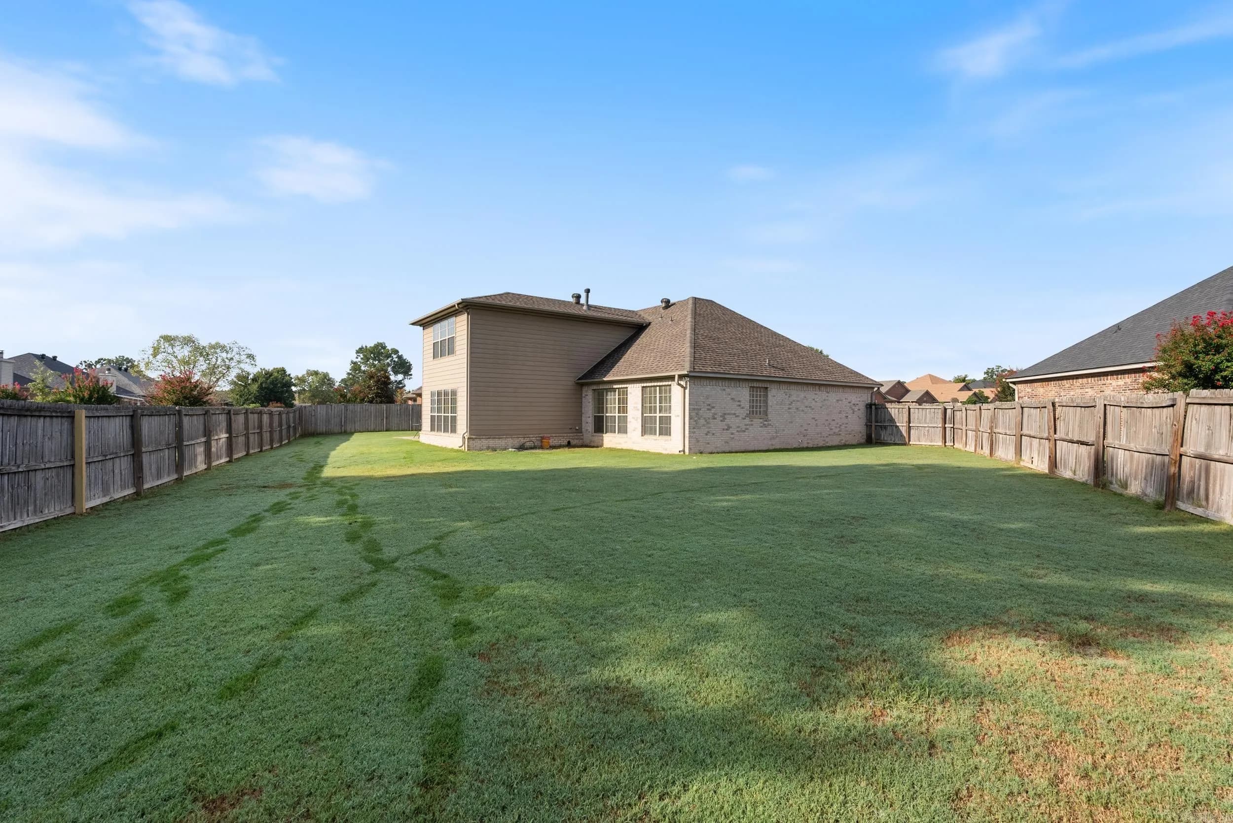 Property at 121  Sancerre - Image 42