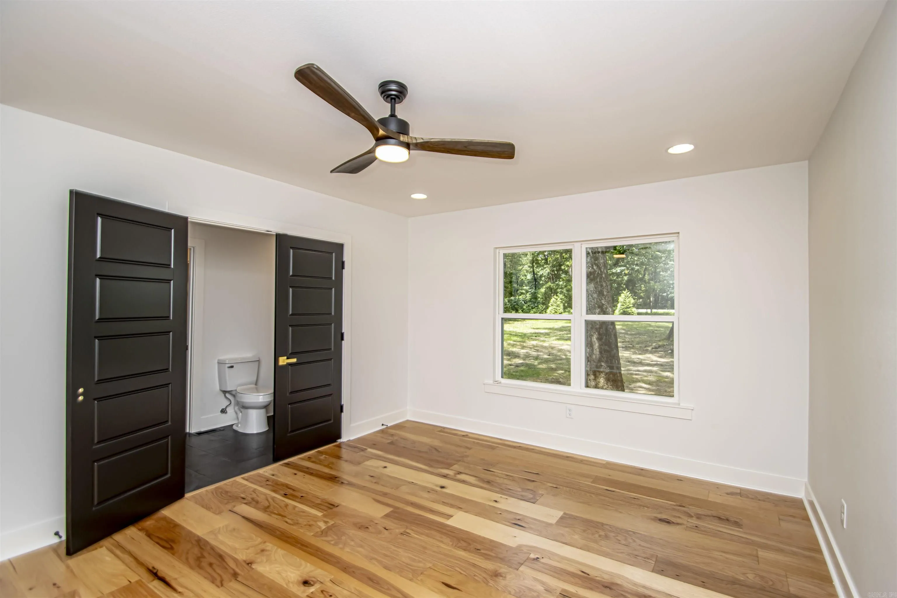 Property at 11196  Hinds - Image 35