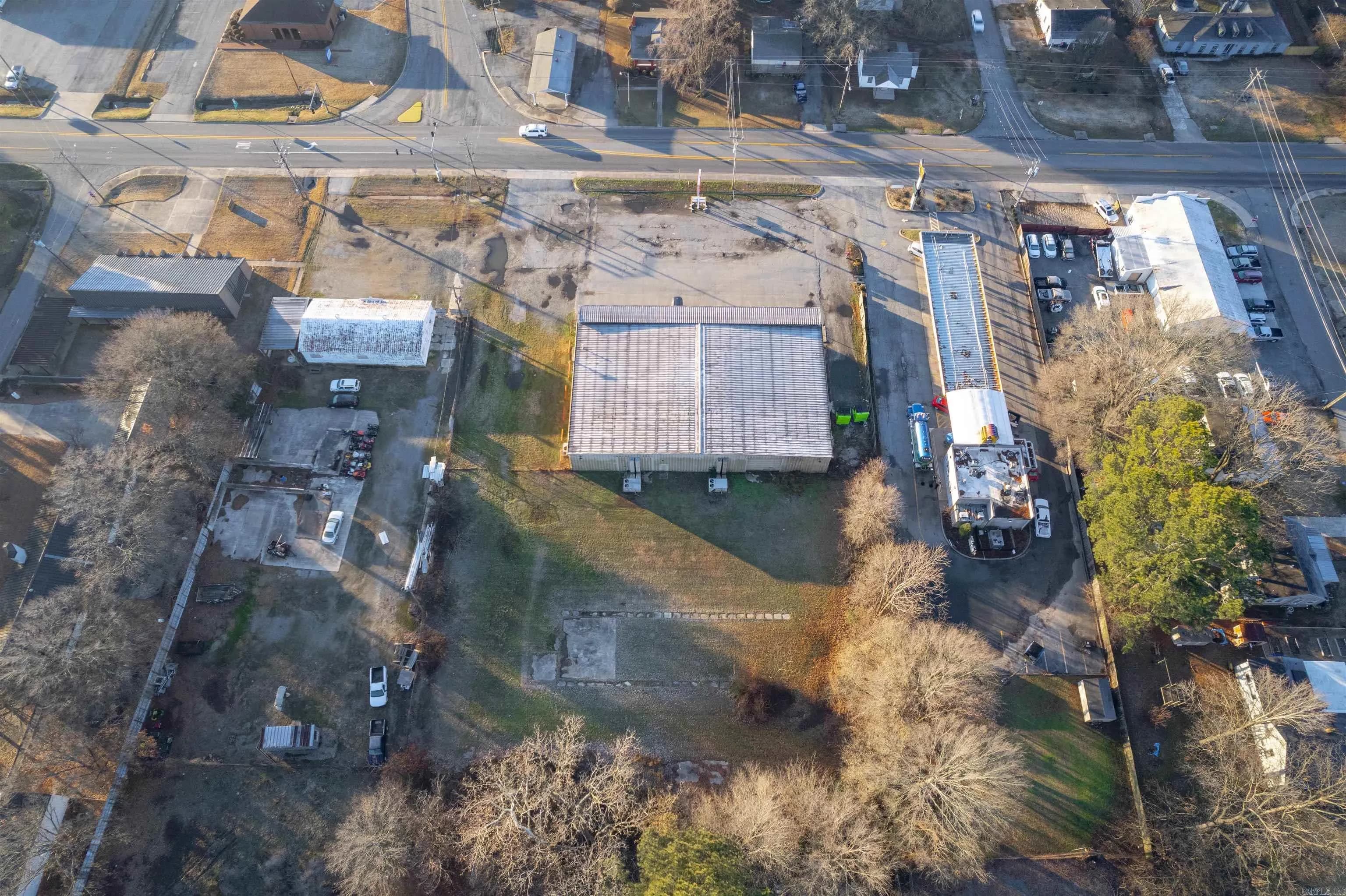 Property at 1005 E Fordyce - Image 15