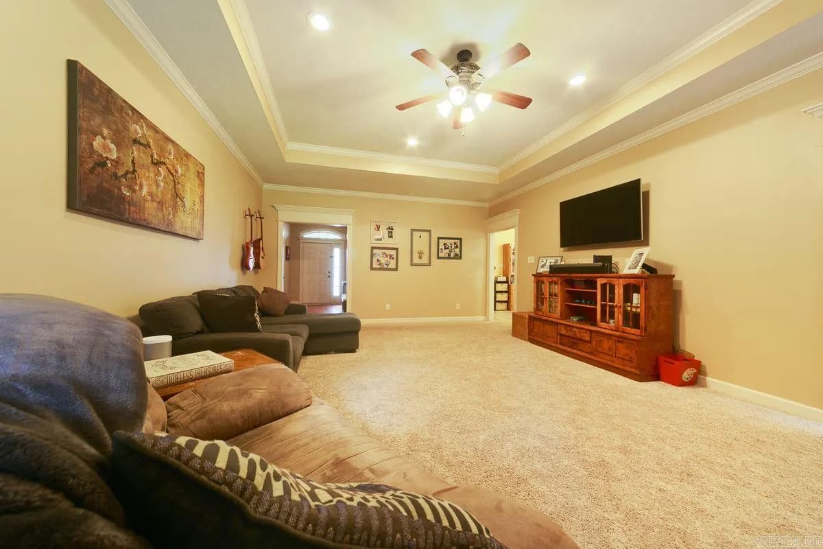Property at 24  Lakeland - Image 7