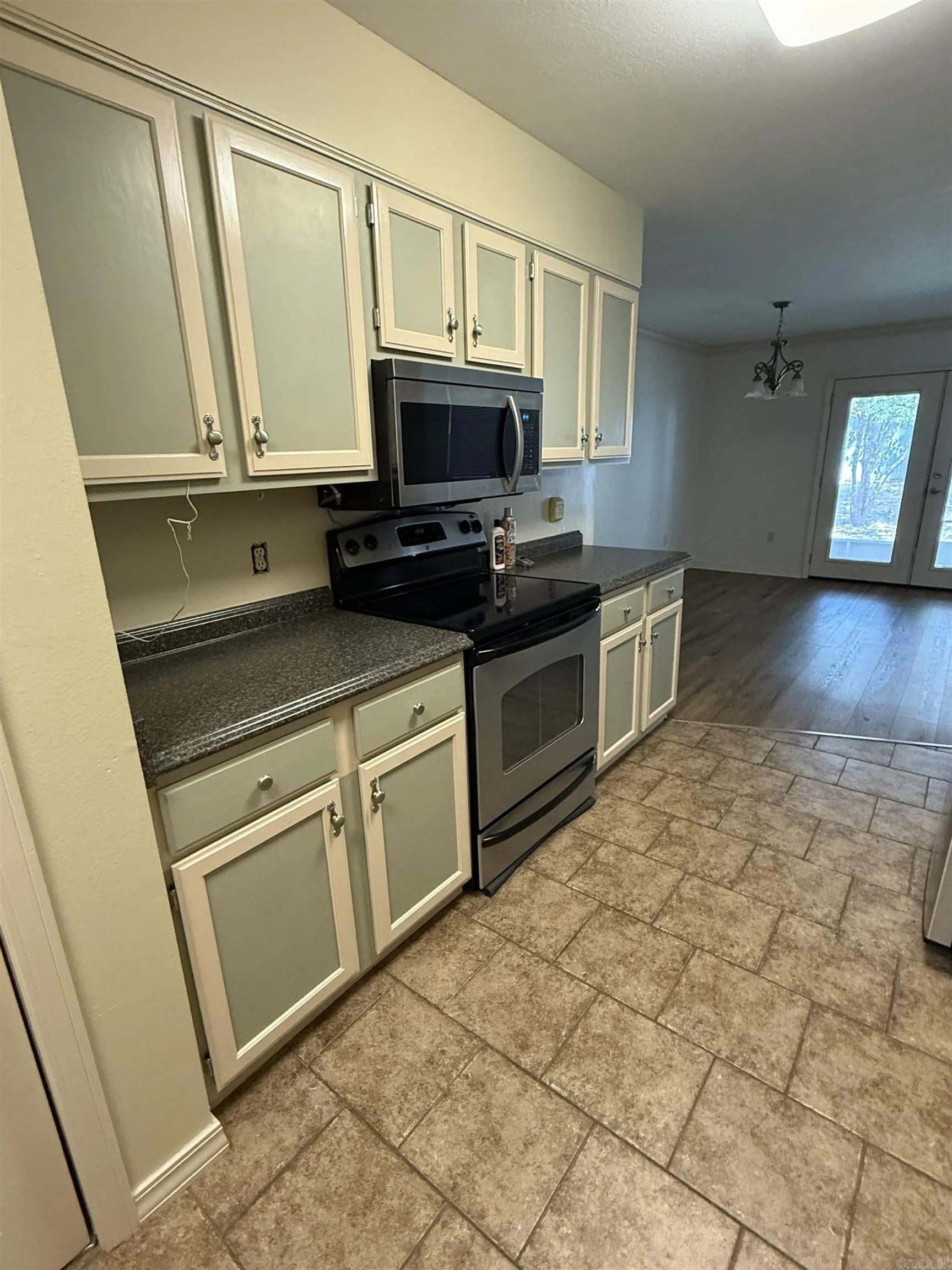 Property at 2710  Oak meadow - Image 13