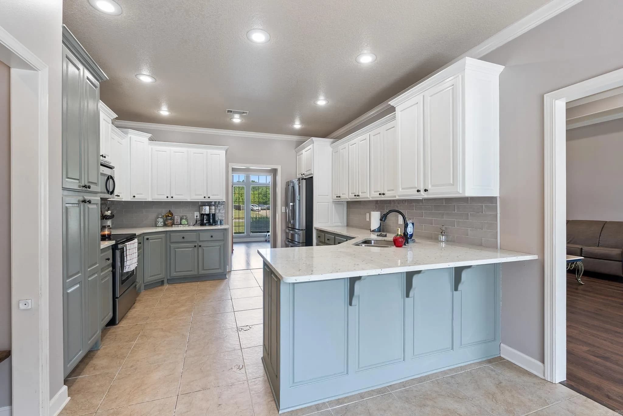 Property at 9  Pearson ridge - Image 10