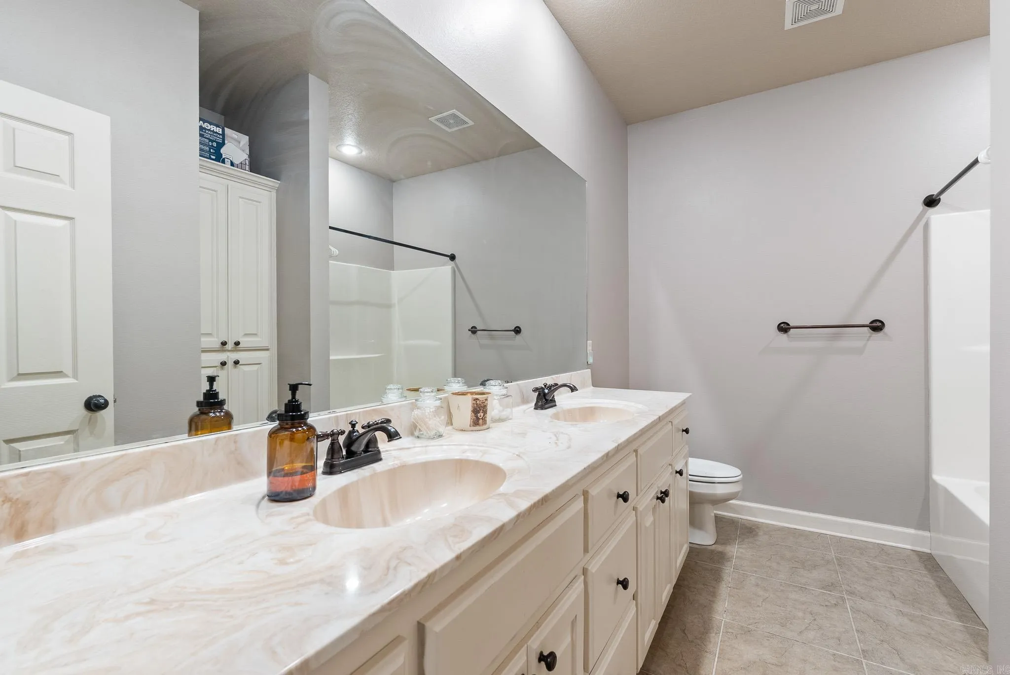 Property at 9  Pearson ridge - Image 24
