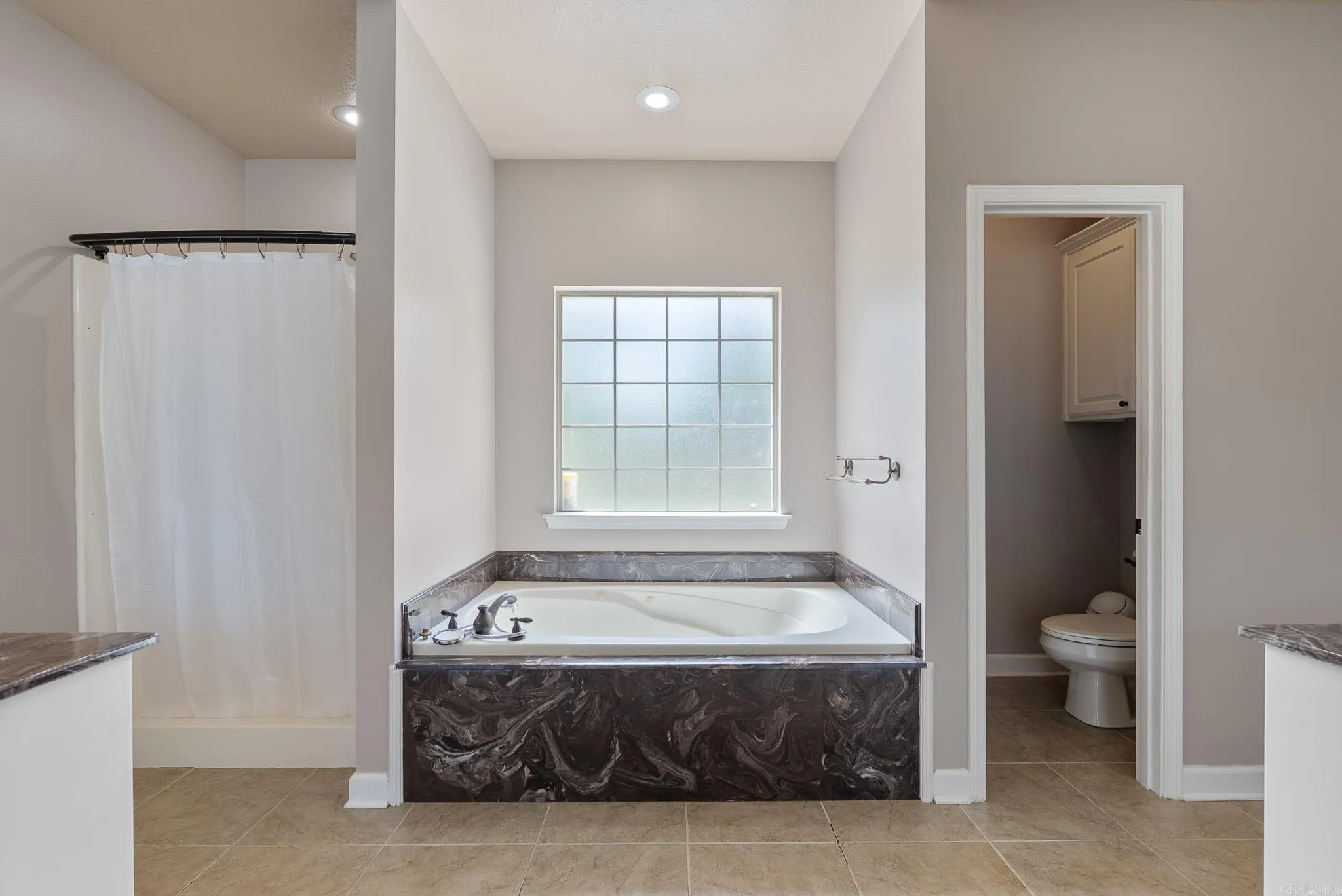 Property at 9  Pearson ridge - Image 19