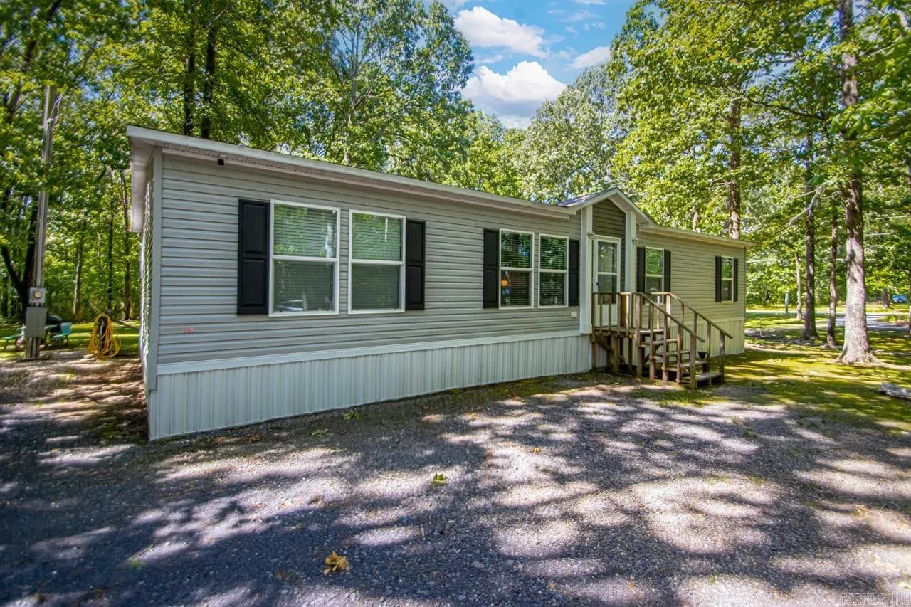 Property at 35  Candy lane - Image 7