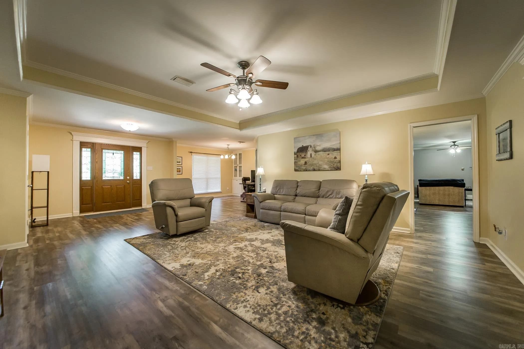 Property at 136  Chickory - Image 9