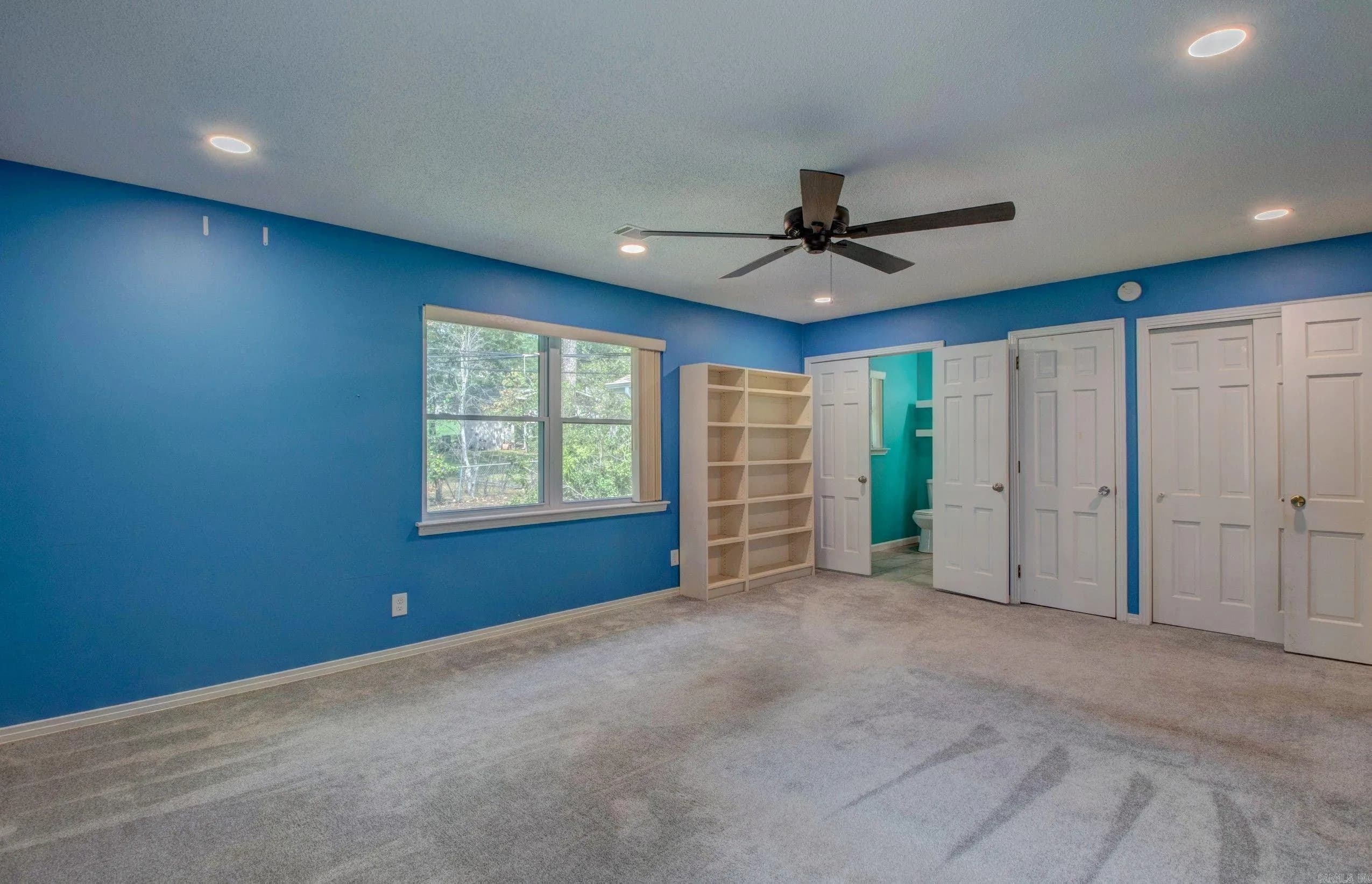 Property at 40  Pamela - Image 21