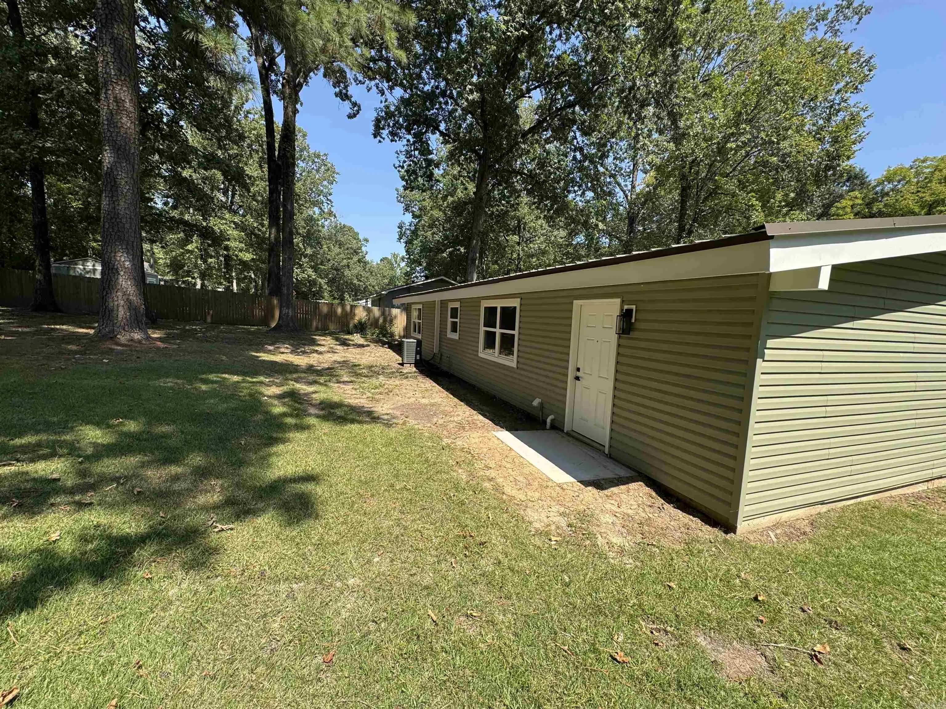 Property at 1212  Chris - Image 3