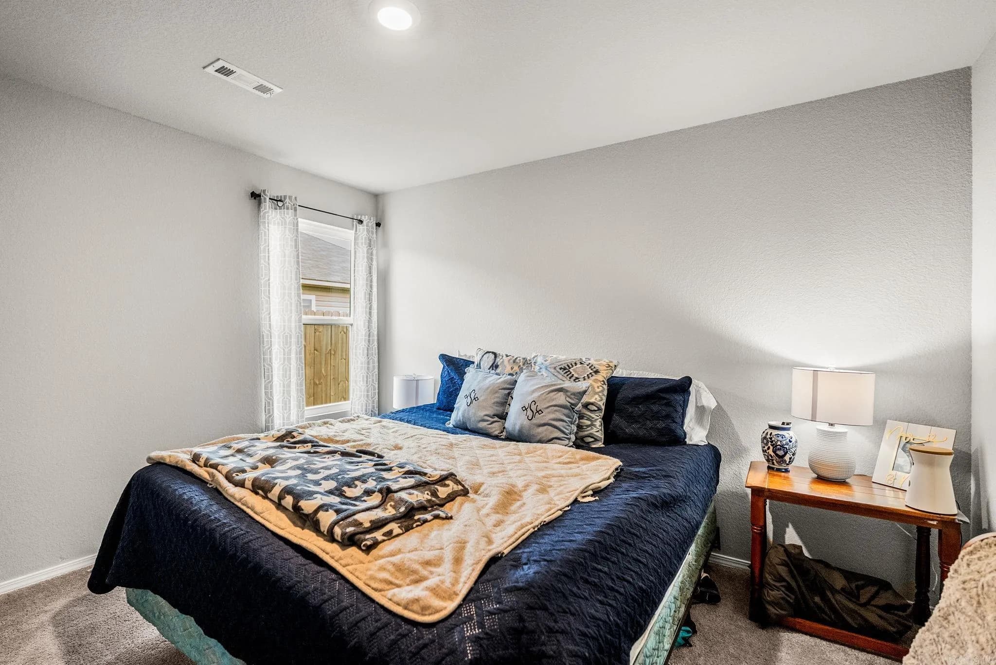 Property at 32  Sun drenched - Image 22