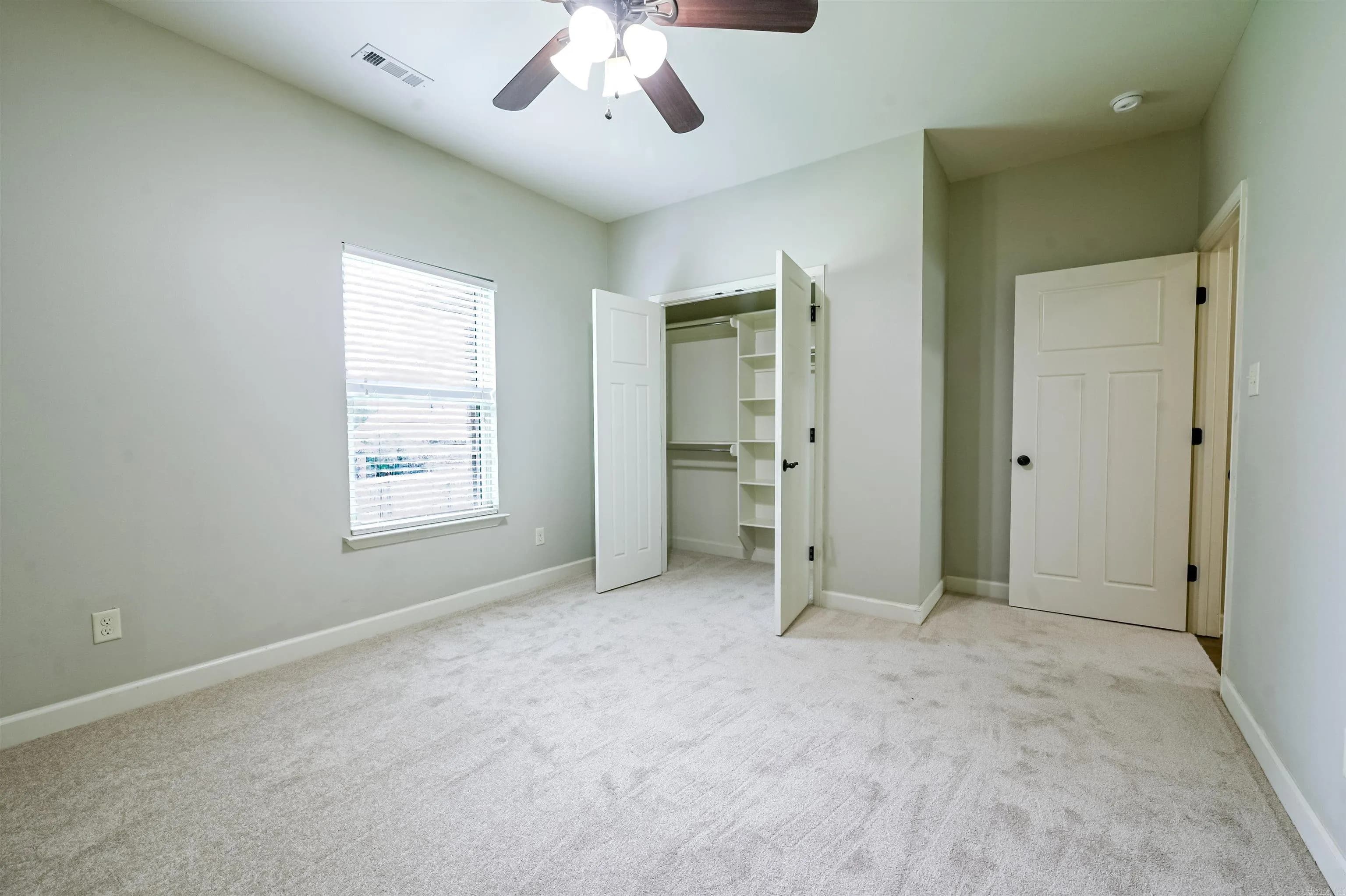 Property at 1175  Oak glenn loop - Image 27