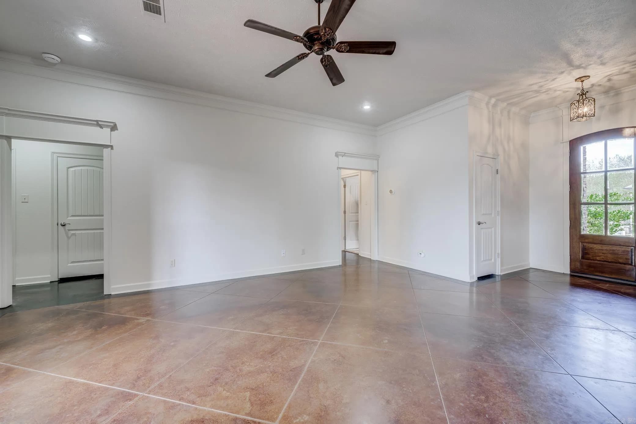 Property at 1035  Calloway - Image 5