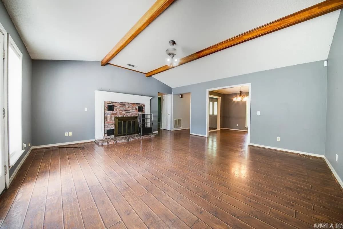 Property at 23  Warren - Image 6