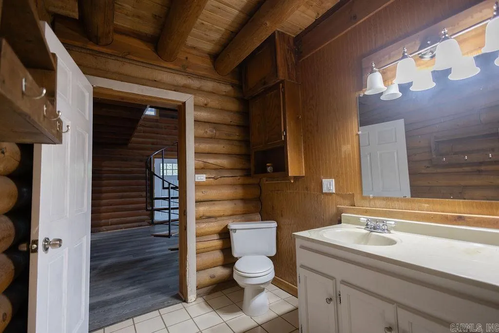 Property at 2259  Ledge rock road - Image 13