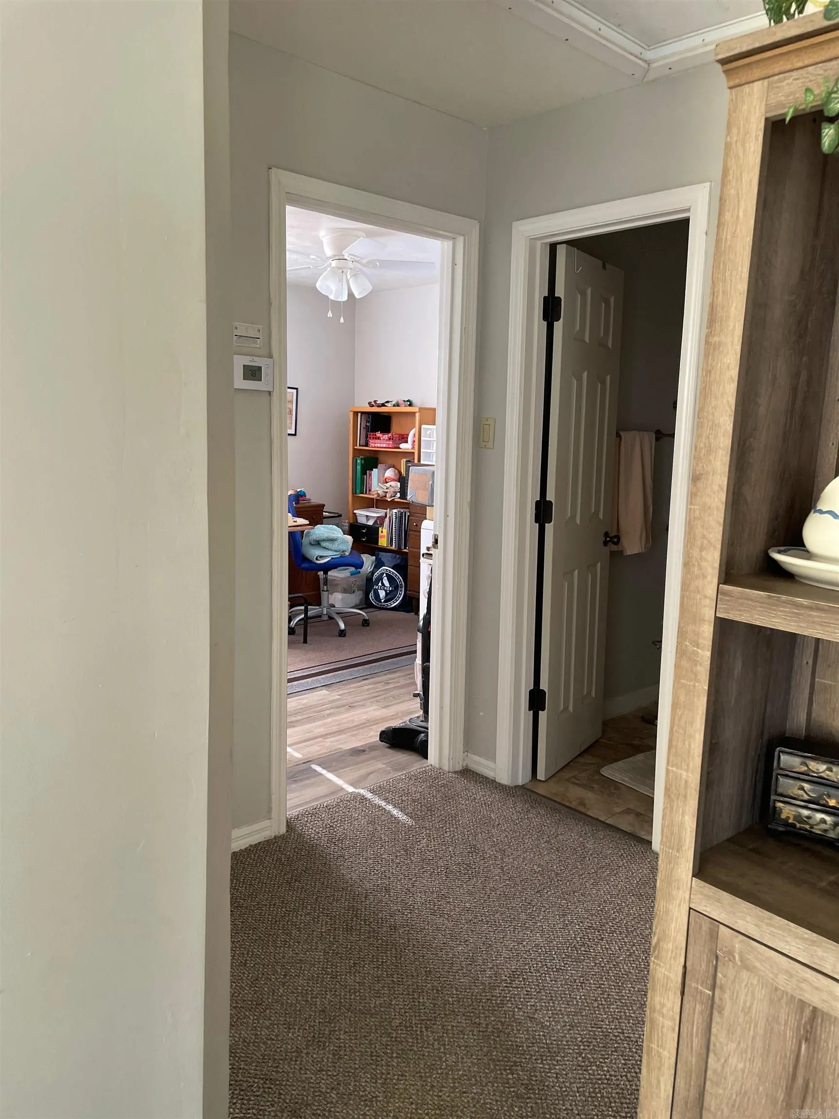 Property at 921  Cedar - Image 12