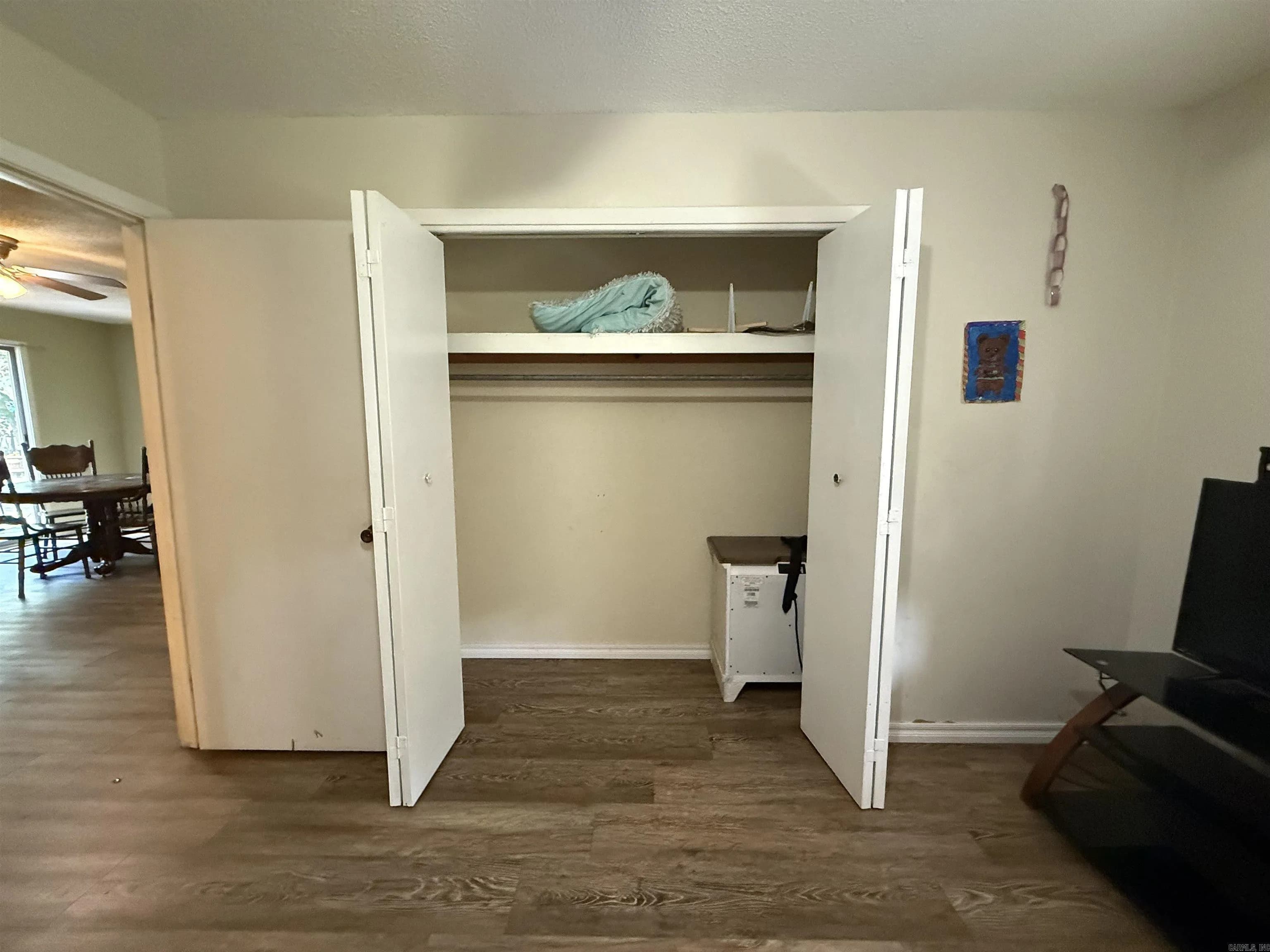 Property at 33  Stacey dr. - Image 22