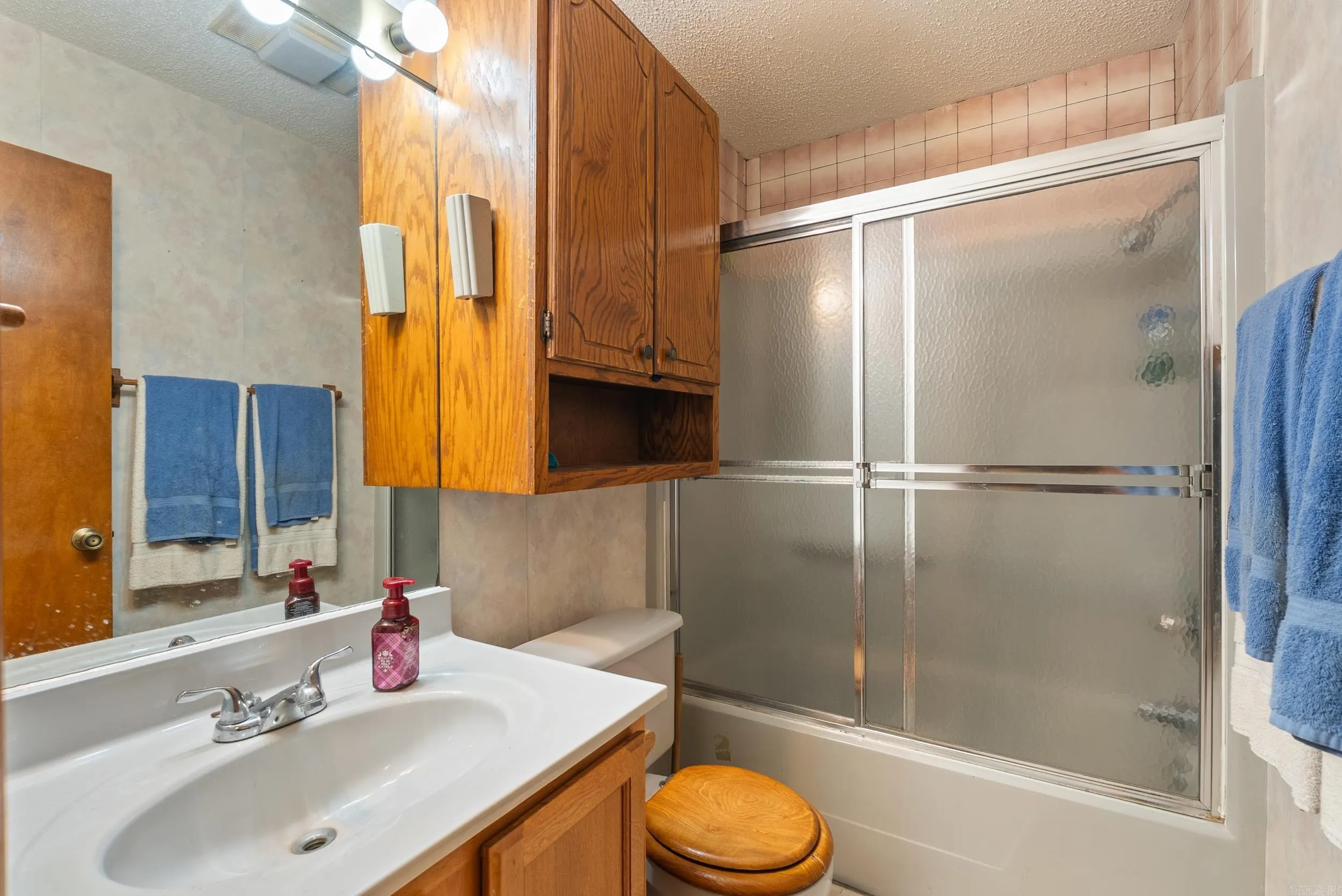 Property at 16  Linda ln w - Image 18
