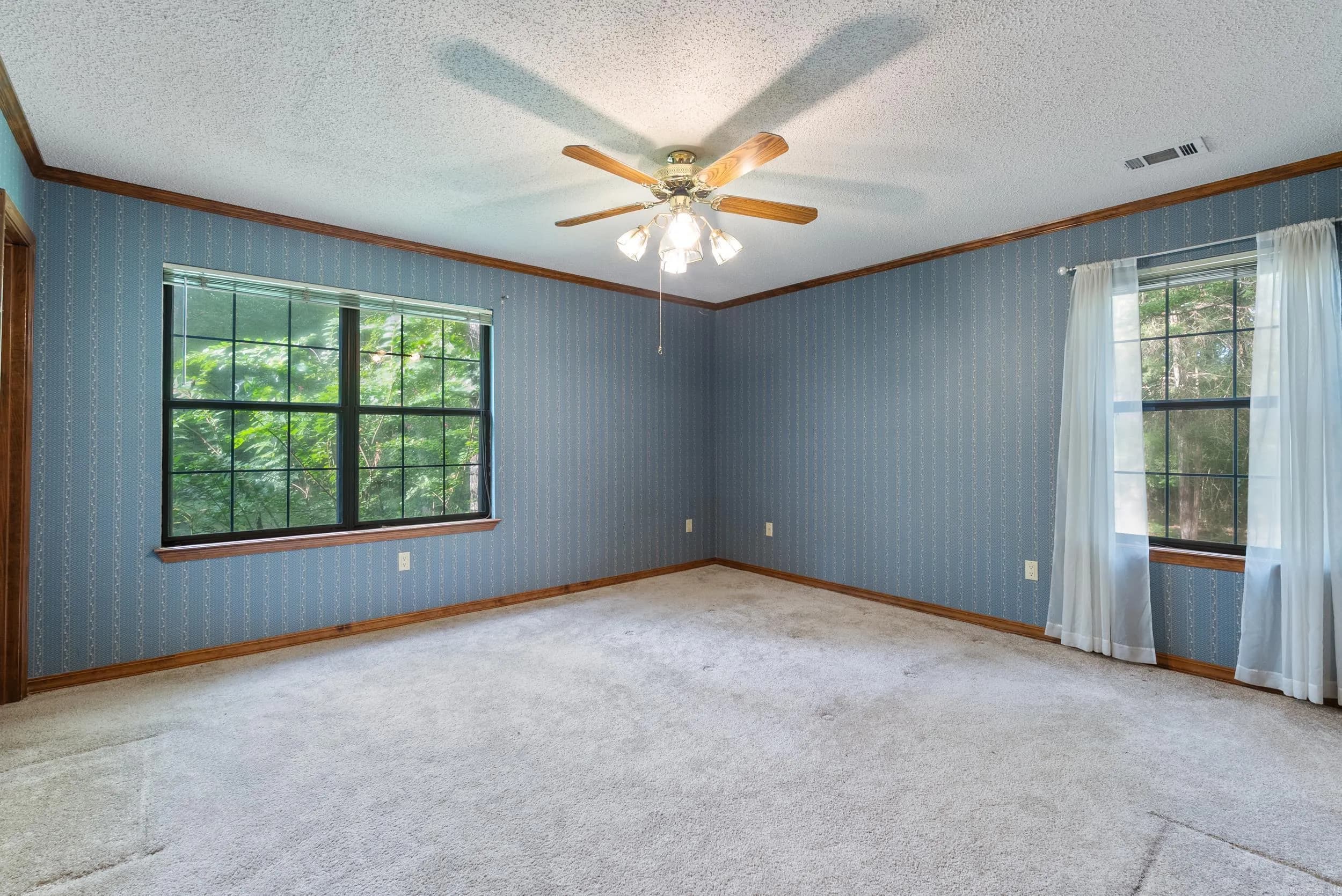 Property at 16  Linda ln w - Image 14