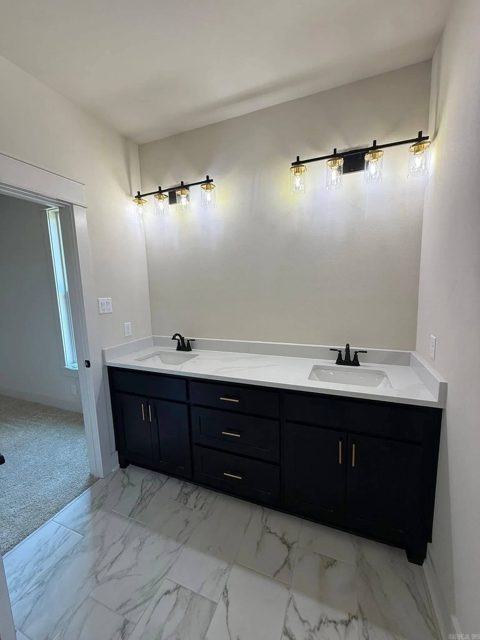 Property at 1076  Creekwood circle - Image 11