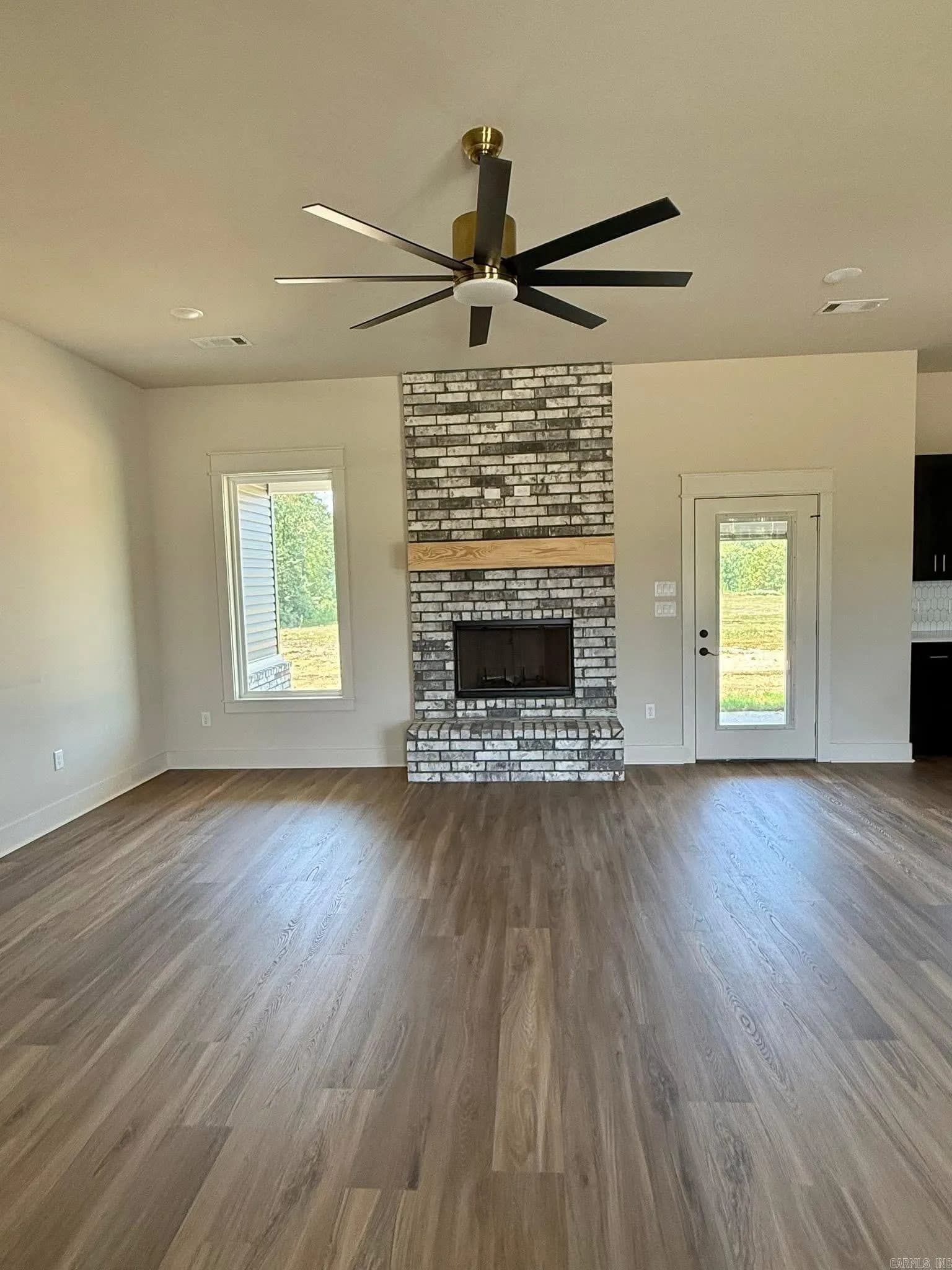 Property at 1076  Creekwood circle - Image 3