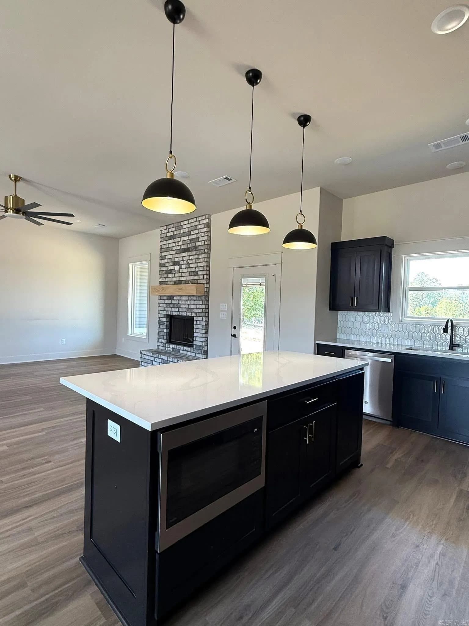 Property at 1076  Creekwood circle - Image 6