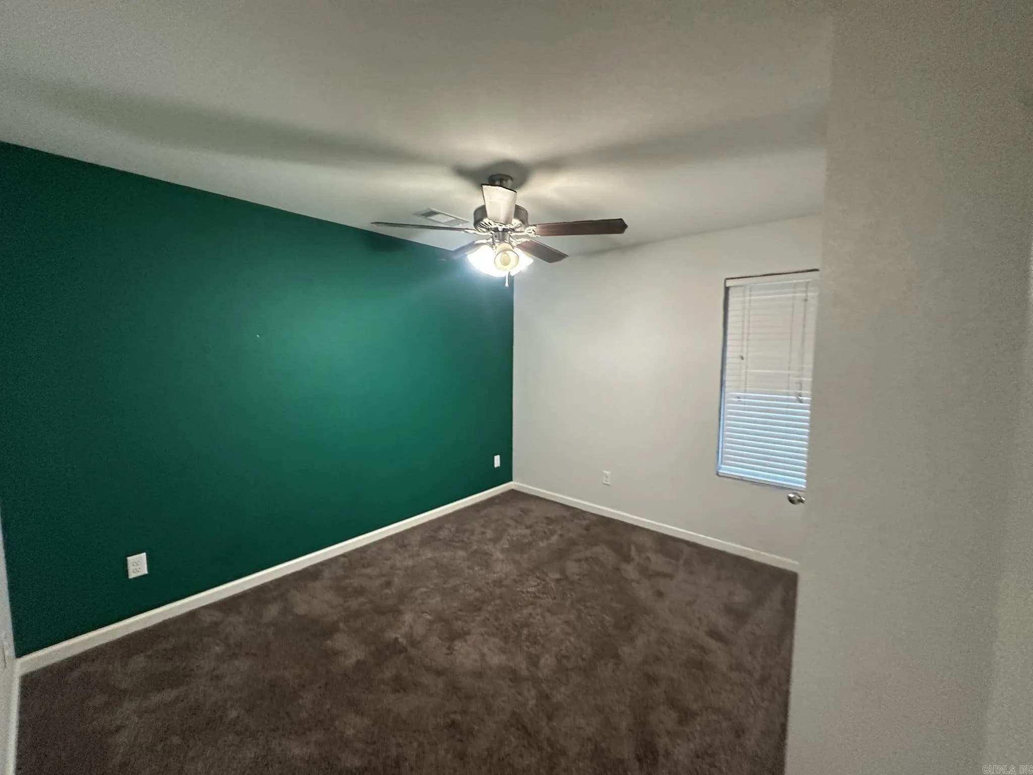 Property at 1210  Skyline - Image 31