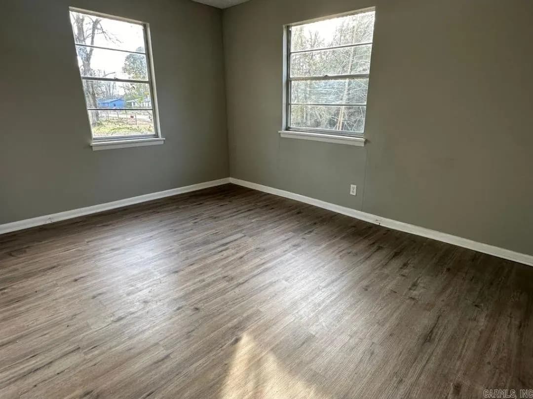 Property at 225  Laurel - Image 10