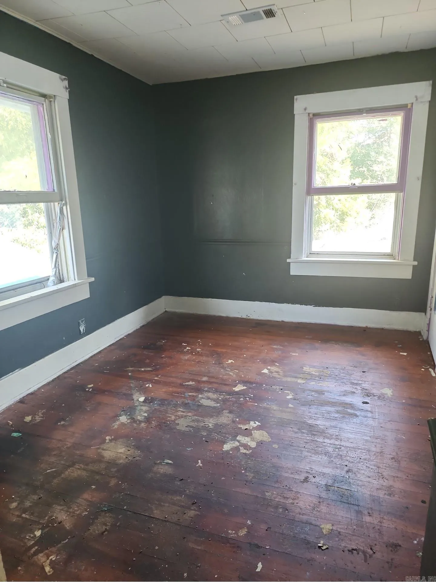 Property at 200 N 6th - Image 10