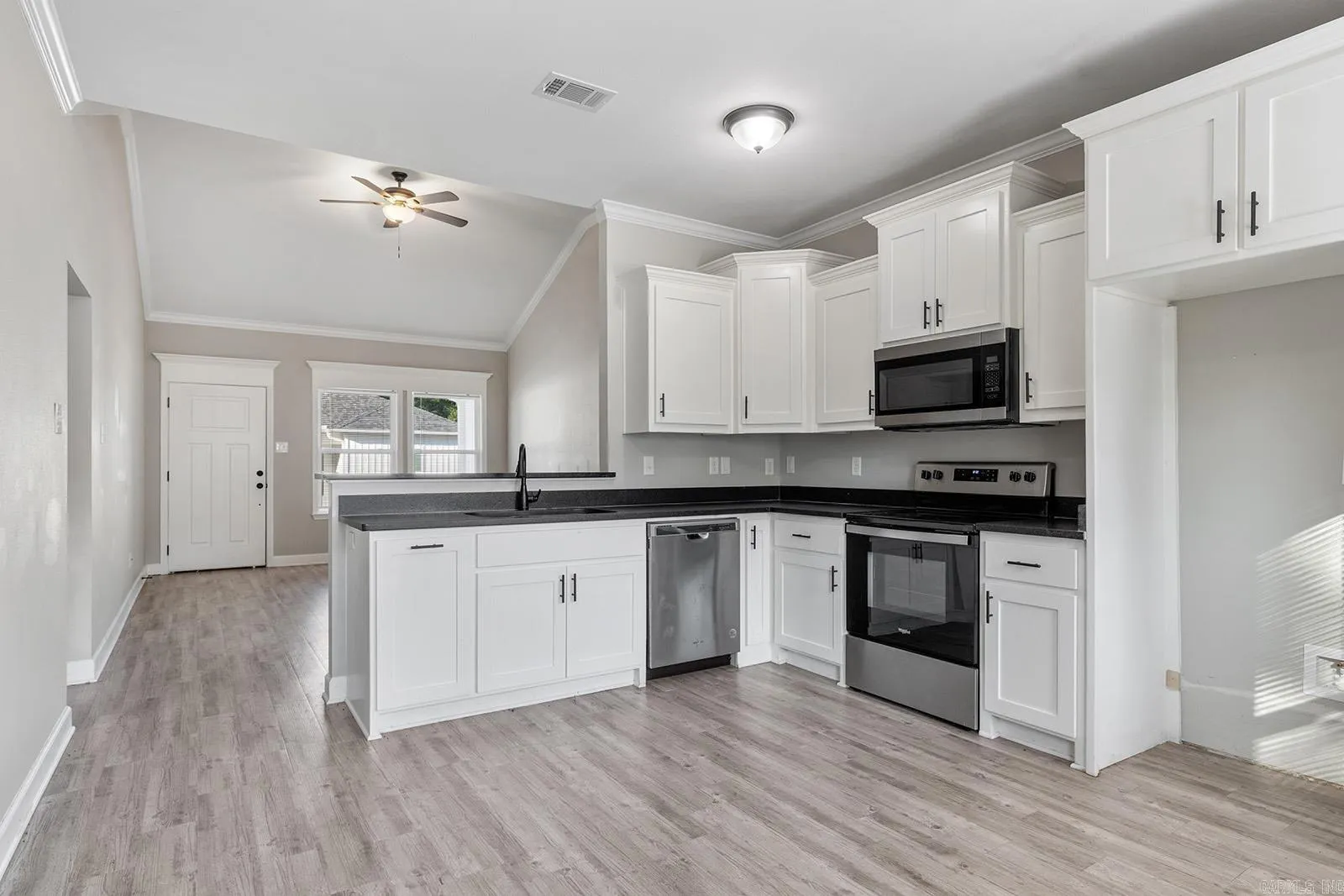 Property at 31  Woodhaven - Image 11