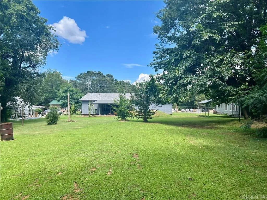 Property at 715  Montgomery st - Image 4
