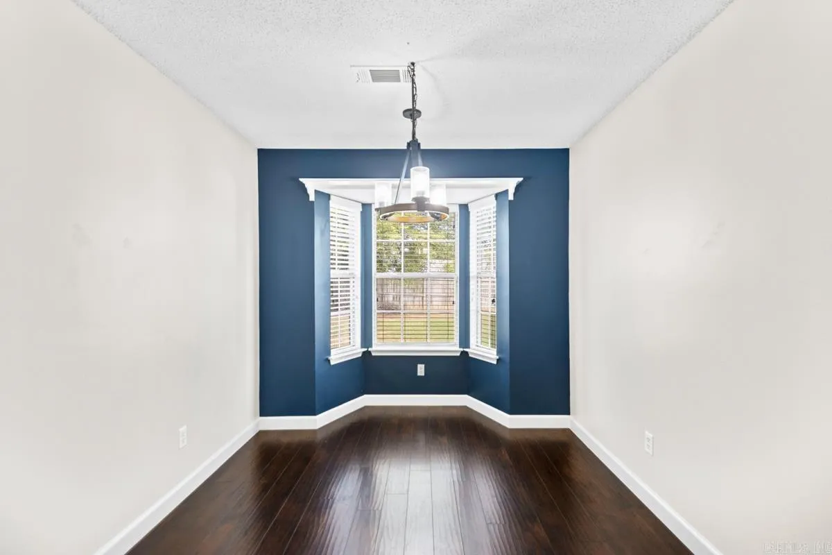 Property at 10  Meadow ridge - Image 18