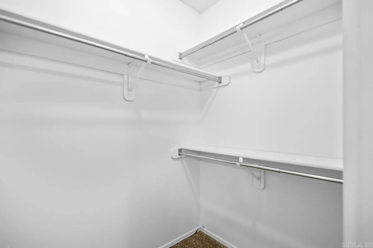 Property at 10  Meadow ridge - Image 29