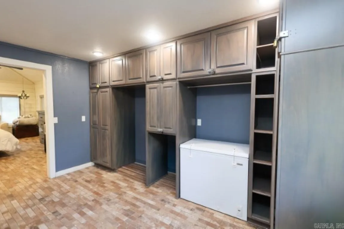 Property at 426  Windamere terr - Image 33