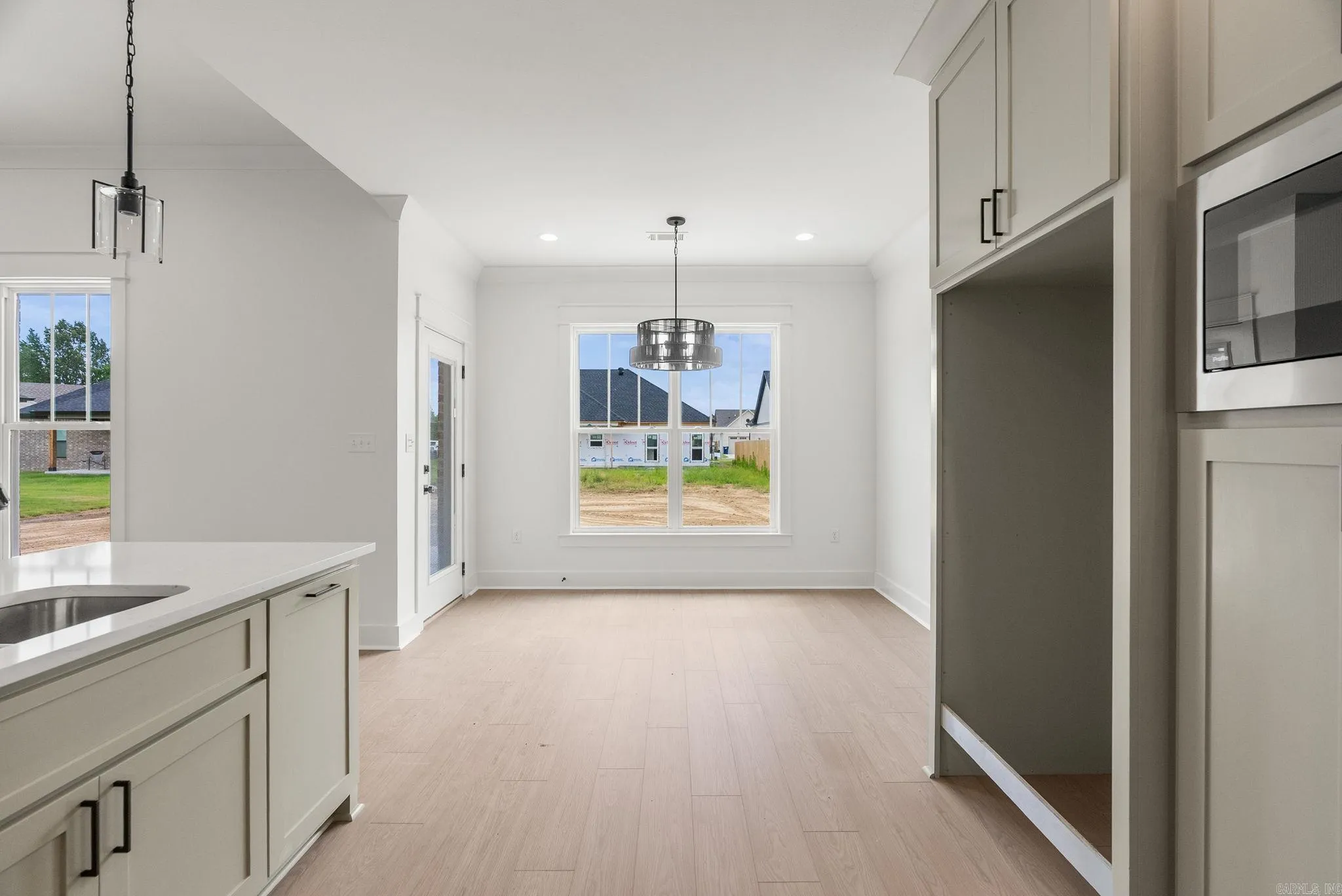 Property at 8  Morning sun - Image 24