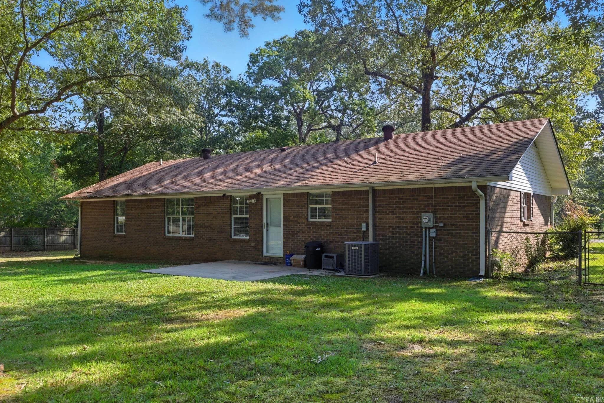Property at 19101  Oaklawn - Image 31